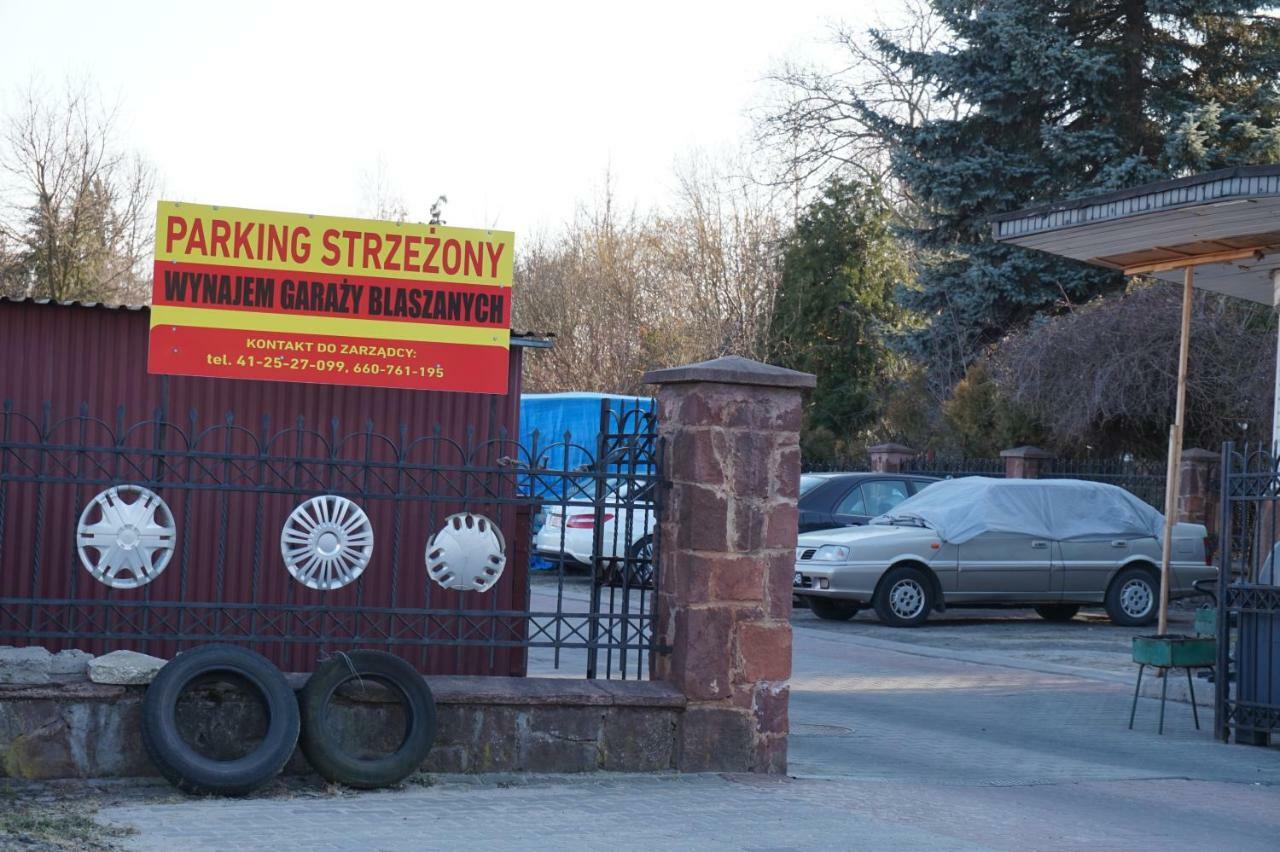 Przytulne I Atrakcyjne Mieszkanie Z Pelnym Wyposazeniem, Dwa Pokoje Skarżysko-Kamienna Kültér fotó